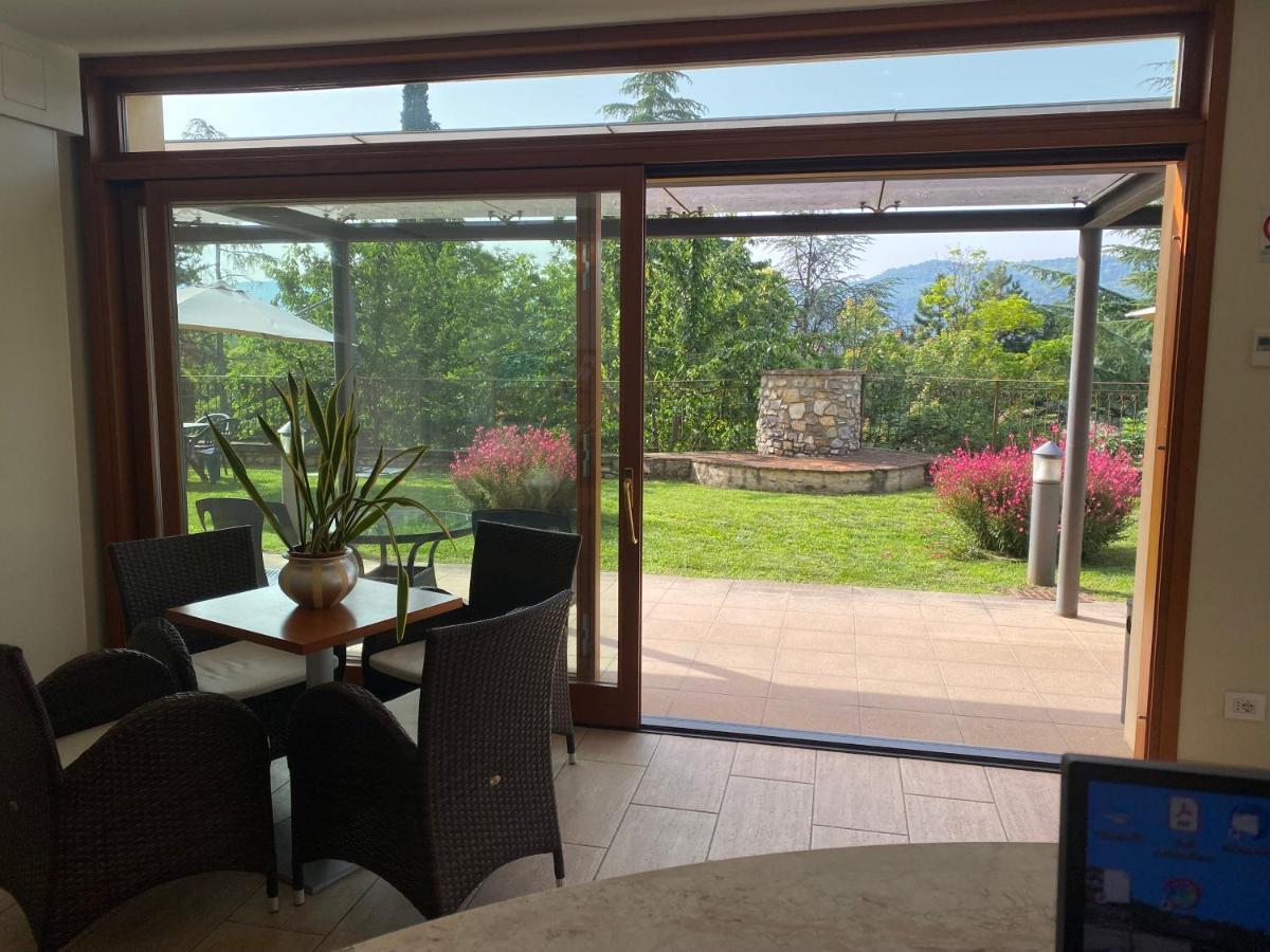 Residence Delle Tre Corone Trescore Balneario Exteriör bild